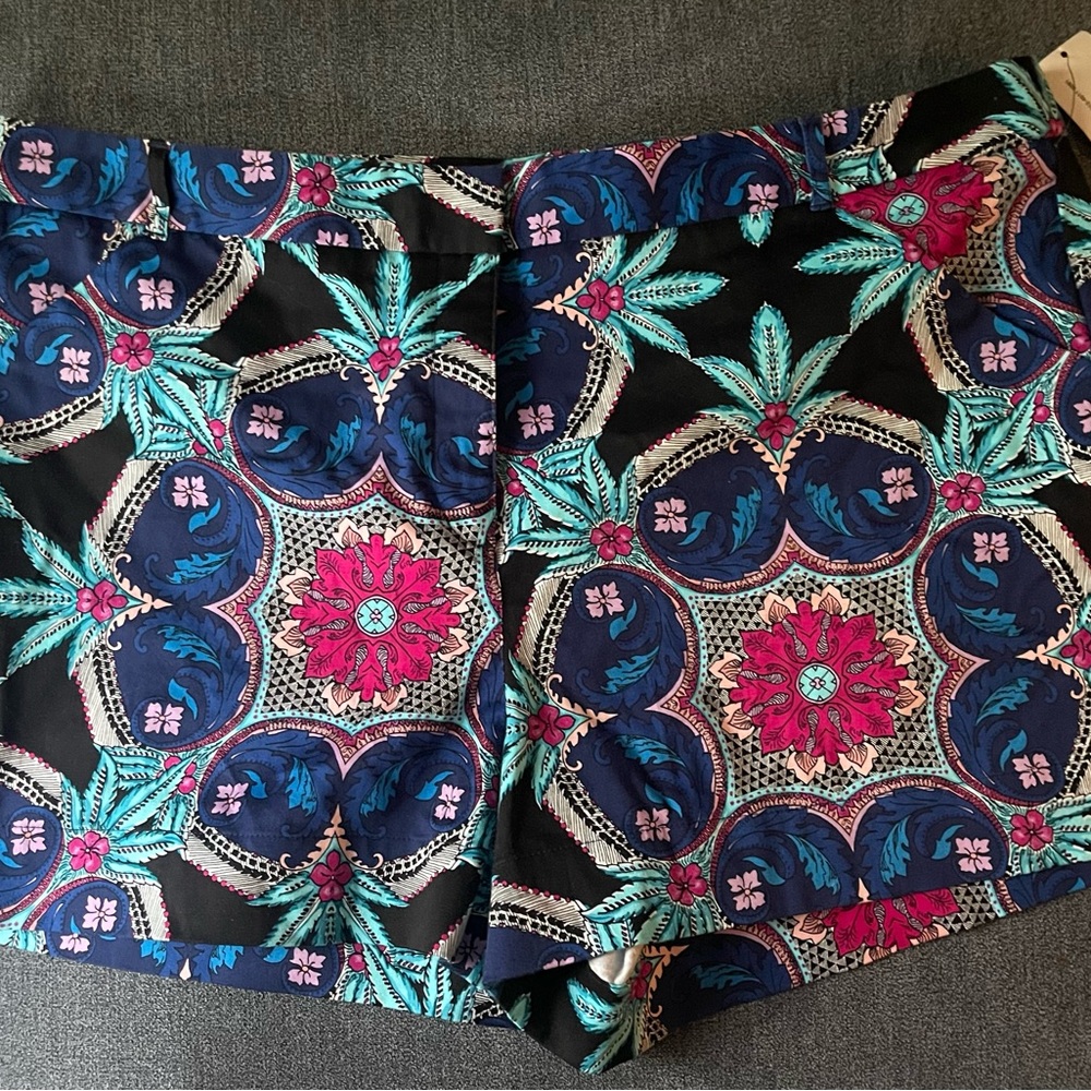 Multicolored shorts by Nicole by Nicole Miller